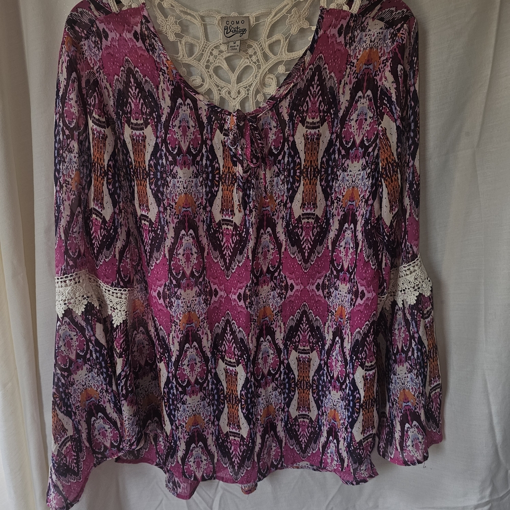 Como Vintage Pink and Purple Blouse with Lace Accents
